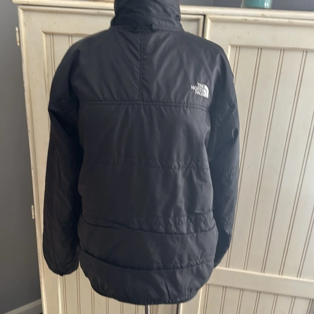 The North Face Men’s Light Weight  Zip Up Jacket